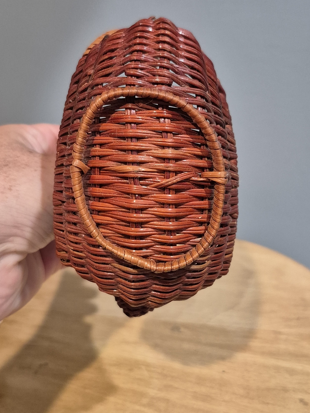 Small Vintage Woven Wicker Bunny Basket – Petite Rattan Easter Rabbit Decor - Picture 4 of 11